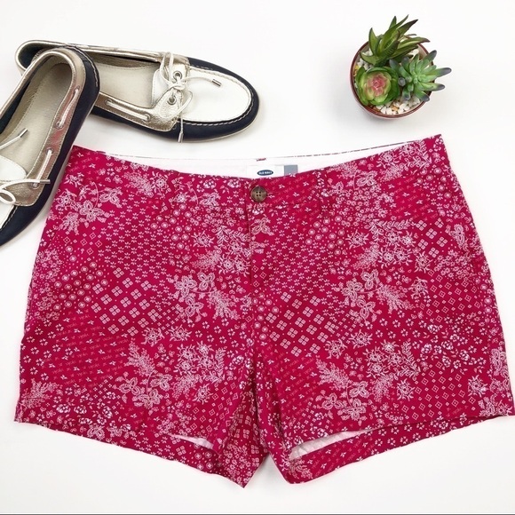 Old Navy magenta printed shorts - Picture 1 of 8
